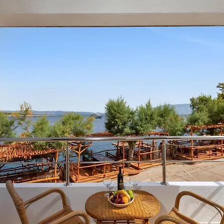 By The Sea Cove Pokrivenik, Hvar - 2069 Gæstehus