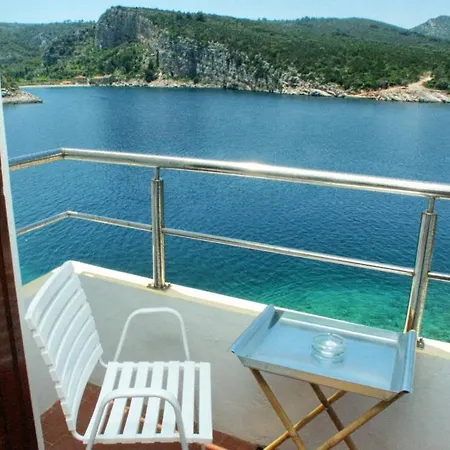 By The Sea Cove Pokrivenik, Hvar - 2069 Gæstehus