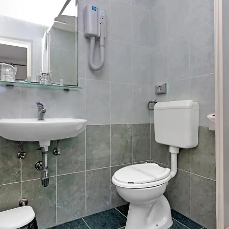 By The Sea Cove Pokrivenik, Hvar - 2069 3* Gdinj