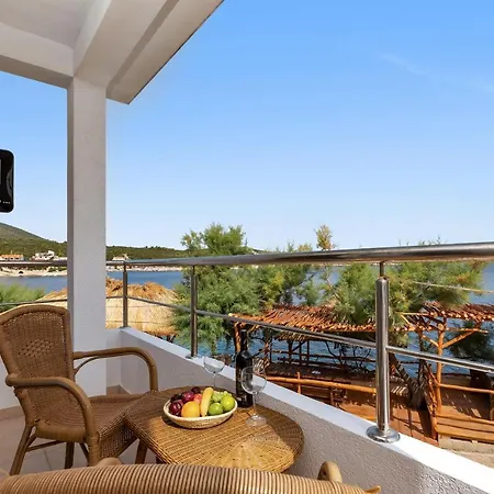 By The Sea Cove Pokrivenik, Hvar - 2069 Gdinj