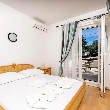 By The Sea Cove Pokrivenik, Hvar - 2069 Vendégház Gdinj