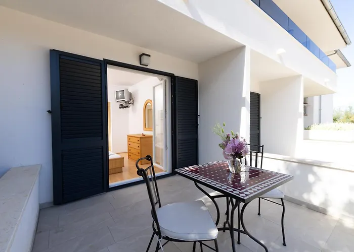 By The Sea Cove Pokrivenik, Hvar - 2069 Gdinj