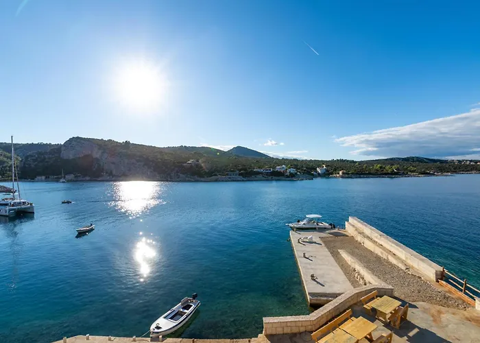 By The Sea Cove Pokrivenik, Hvar - 2069 Gdinj