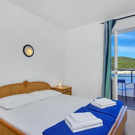 Guest house Rooms By The Sea Cove Pokrivenik, Hvar - 2069 3*