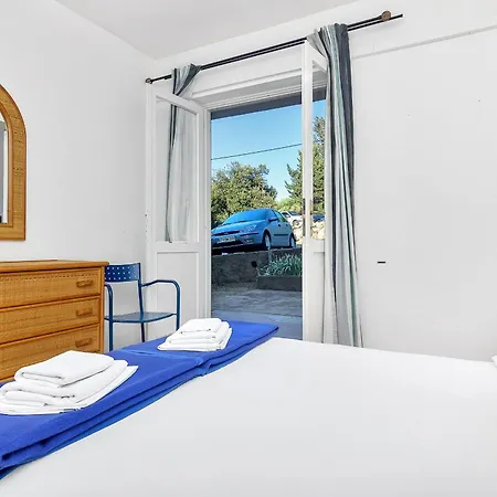 Rooms By The Sea Cove Pokrivenik, Hvar - 2069 Gdinj