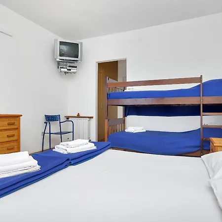 Rooms By The Sea Cove Pokrivenik, Hvar - 2069 Guest house 3*